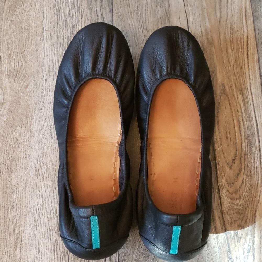 Matte Black leather Tieks